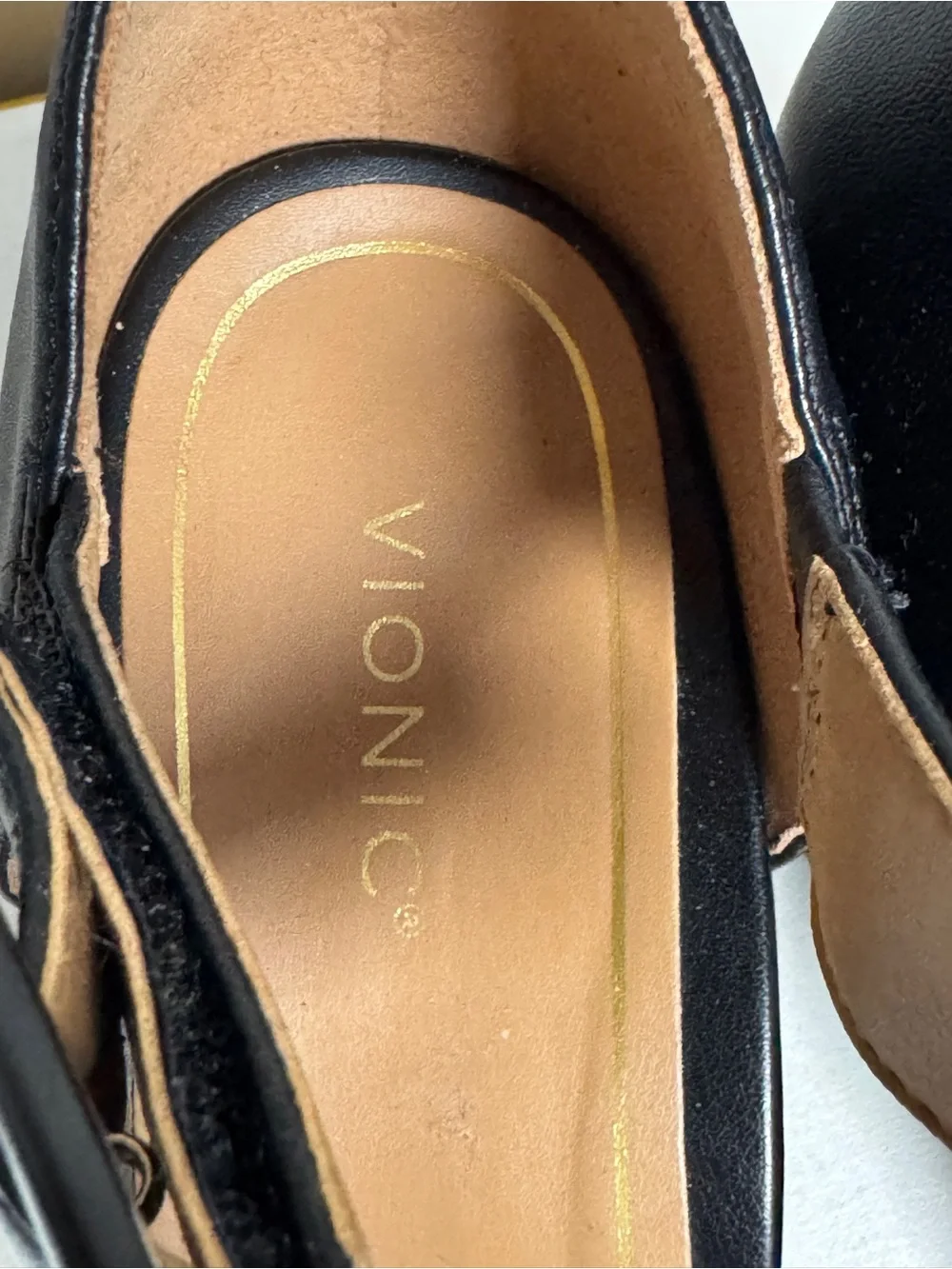 Vionic Chardonnay Black Leather Chunky Heeled Sandals